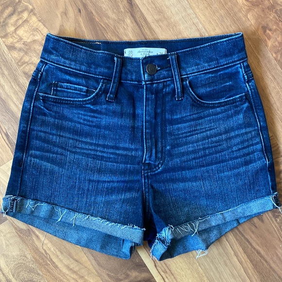 Abercrombie & Fitch Pants - Abercrombie & Fitch Raw Hem Jean Shorts Size 00